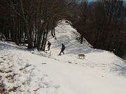 43 Ci abbassiamo poco sotto per il pranzetto al sacco